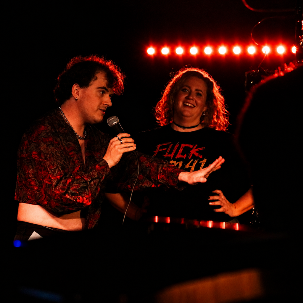 Swipe! Me! Right! Play B Felix Nier Hannah Dietrich